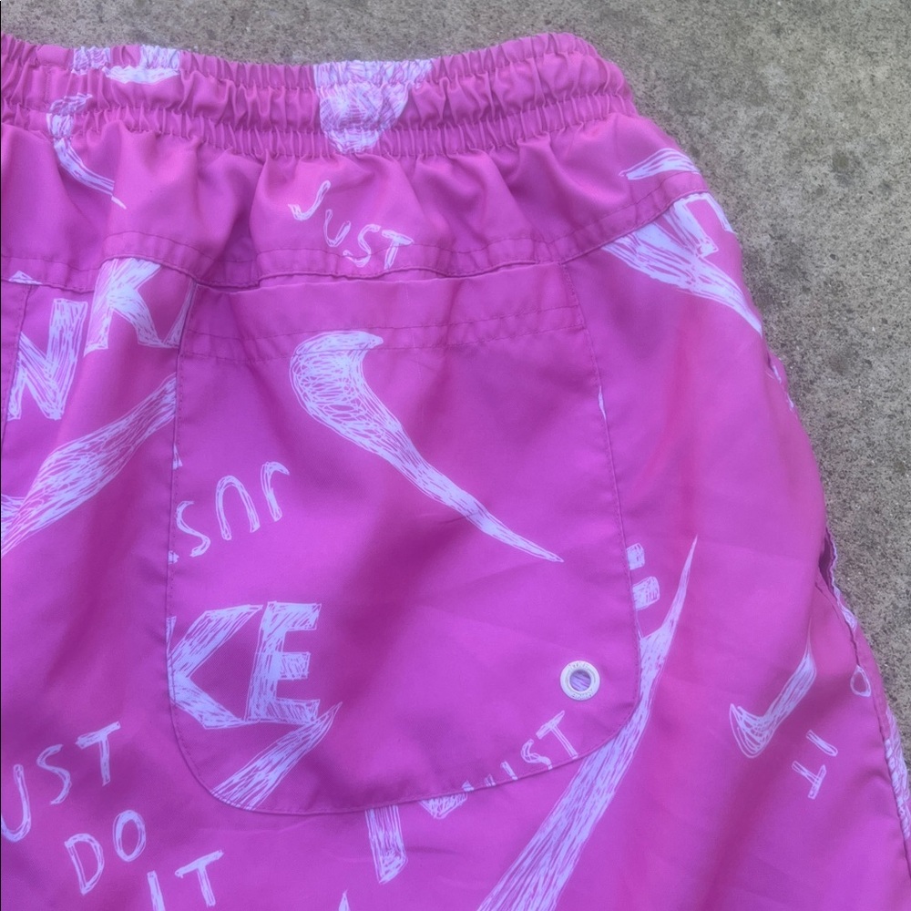Nike 'Just Do It' Nike Swoosh Printed Woven Pink Casual Shorts Men's Size L - Picture 6 of 7